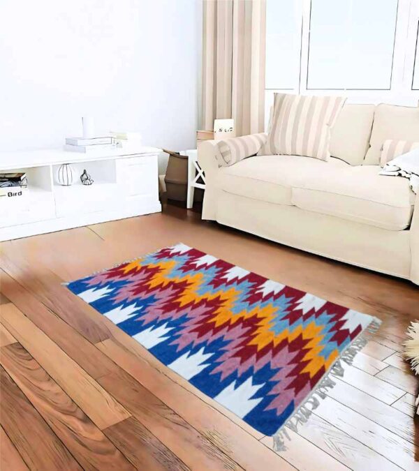 Shatranji: rug, size 3x5ft