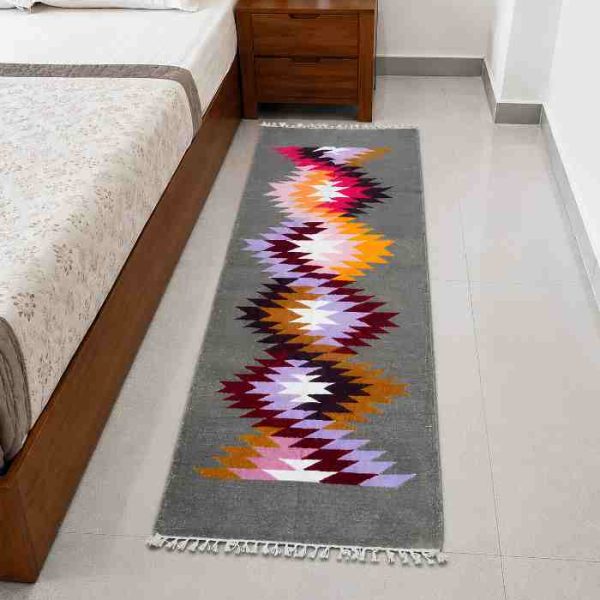 Shatranjy/handloom carpet: size - 23.5 inchx62 inch