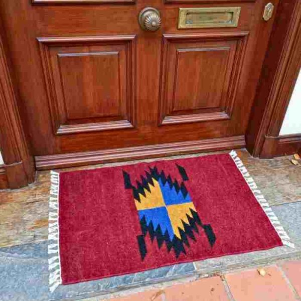 Shatranjy/ handloom doormat: size 20''x30''