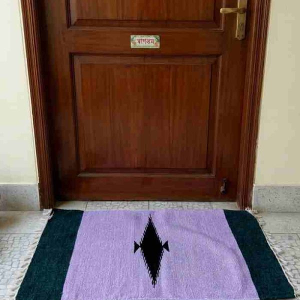 Shatranjy/ handloom doormat: size: 20''x30''