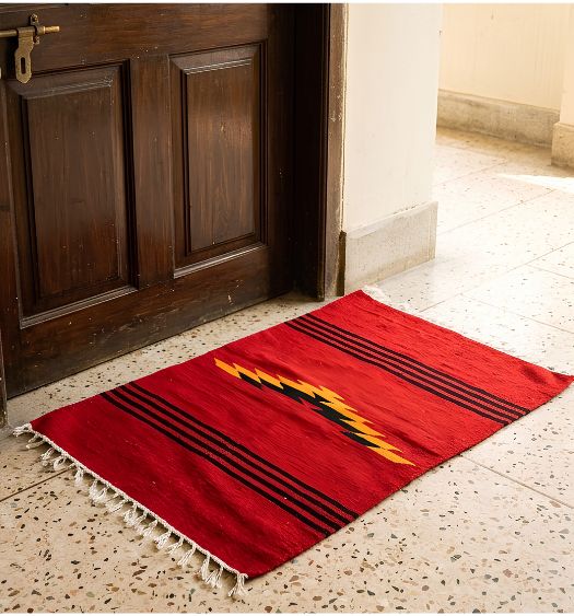 Shatranjy/ handloom doormat: size: 20''x30''