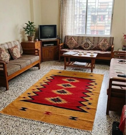 Shatranjy: handmade carpet size 4x6ft